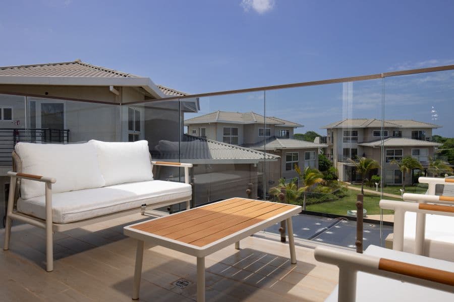 Vista a la Piscina 3 Hab. Penthouse · Terraza · BM6-2A